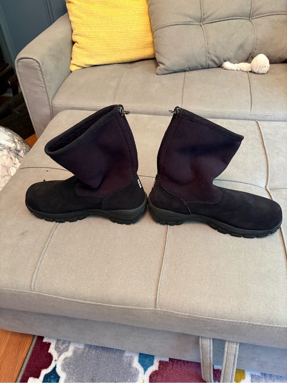 Lands' End Women's Black Pull-On Winter Boots with Suede Upper